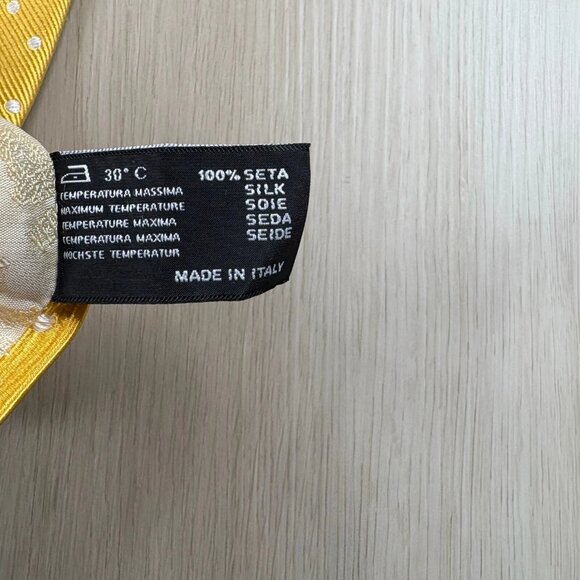 Versace Mens Yellow White Polka Dot Pointed 100% Pure Silk Necktie 59x3 Inches - Picture 11 of 14